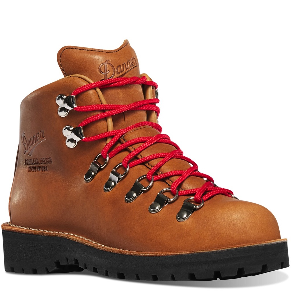Danner Women’s Mountain Light Cascade Clovis Boot